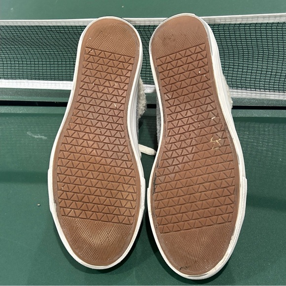 Tommy Bahama - Womans Gray High Top Sherpa/Fleece Lined Shoes Sneakers Size 10 - Picture 12 of 12